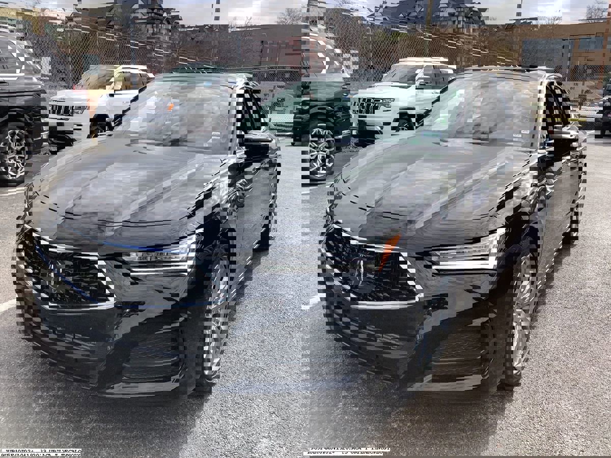 Used 2023 Acura TLX w/ Technology Package image 4