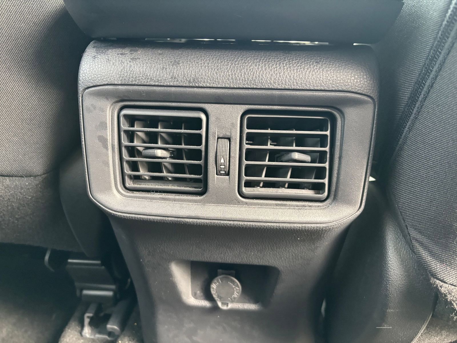 Used 2025 Toyota RAV4 LE image 25