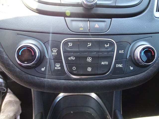 Used 2023 Chevrolet Malibu LT FWD image 12