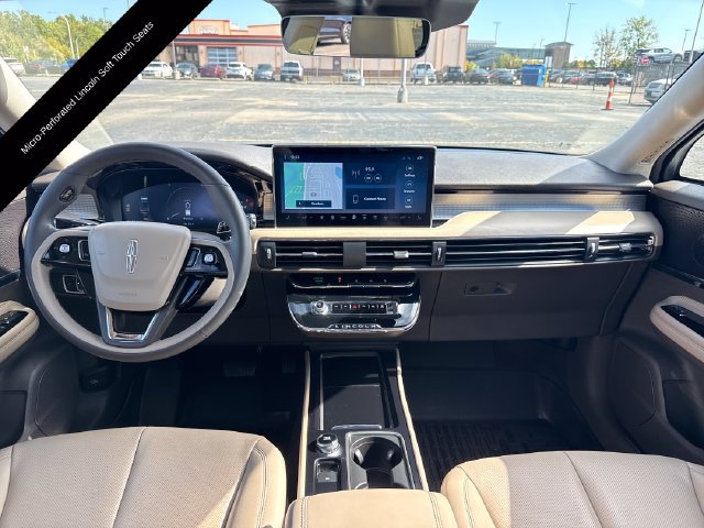 Certified 2023 Lincoln Corsair AWD w/ Equipment Group 101A image 15