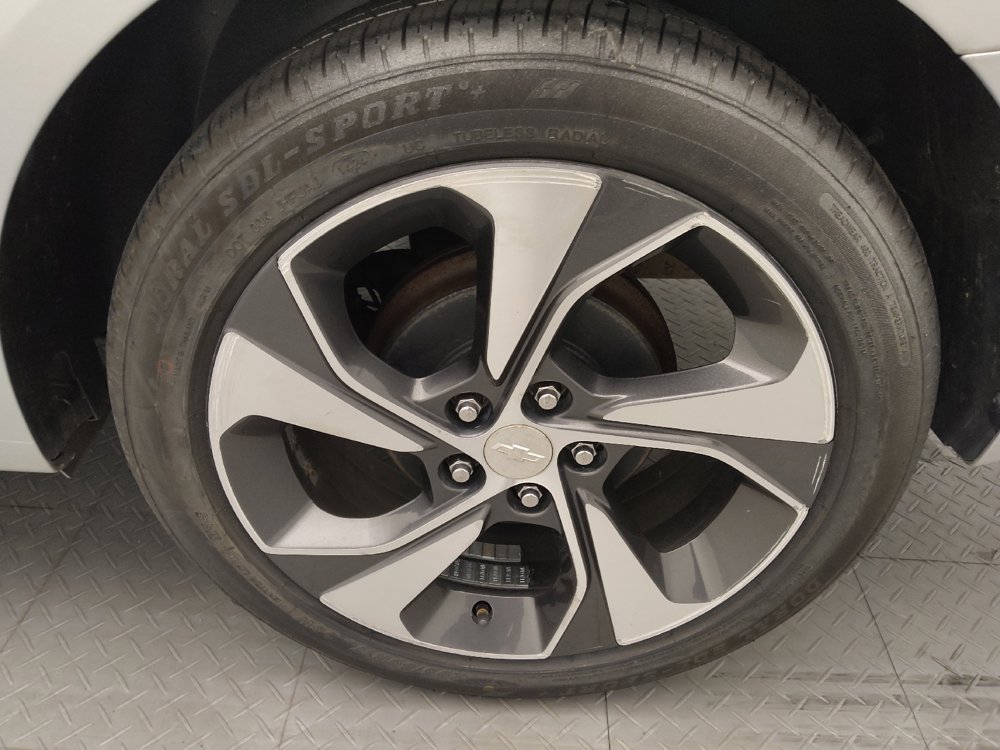 Used 2017 Chevrolet Sonic Premier FWD image 31