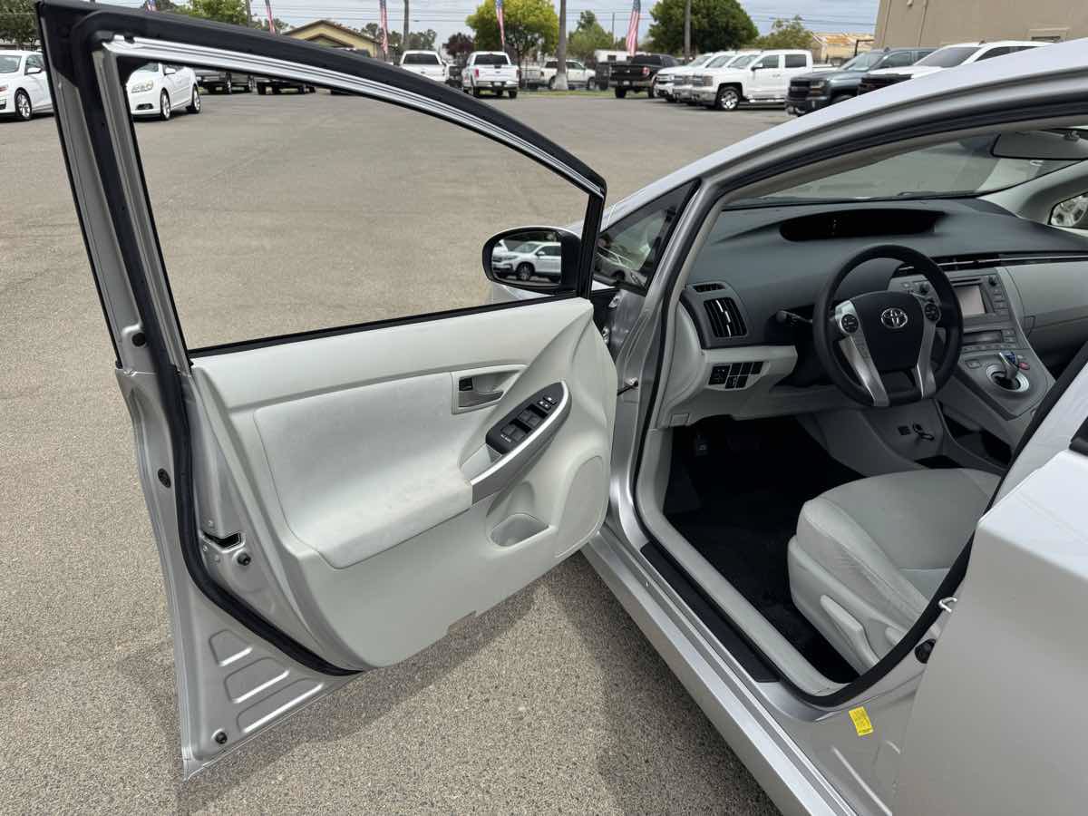 Used 2013 Toyota Prius Two FWD image 22