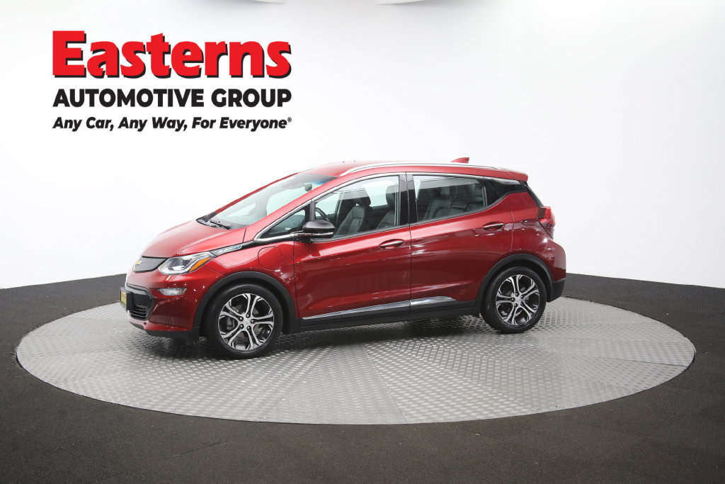 Used 2018 Chevrolet Bolt Premier w/ Driver Confidence II Package FWD image 59