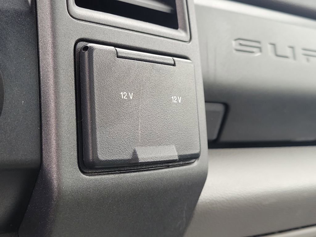 Used 2021 Ford F550 4x4 Regular Cab Super Duty image 23