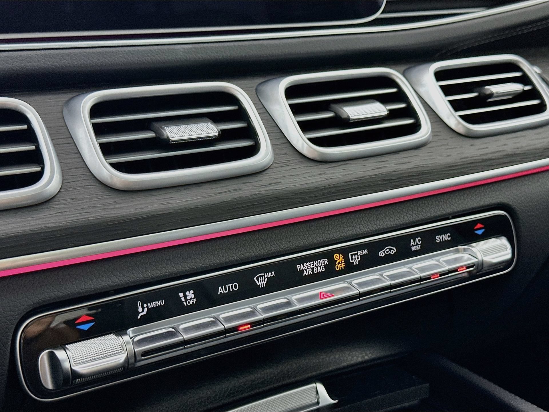 Certified 2026 Mercedes-Benz GLE 350 4MATIC image 17