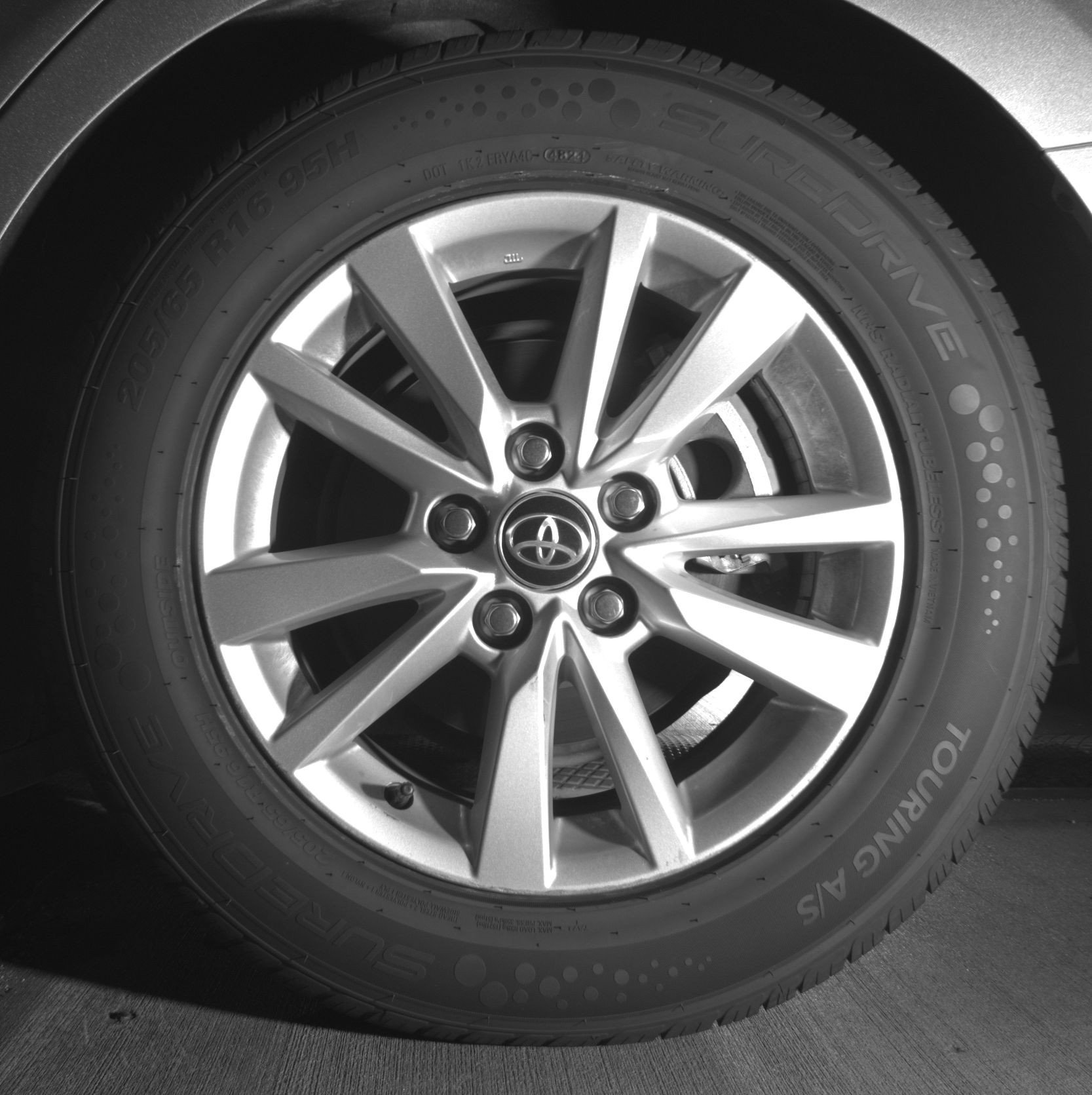 Used 2025 Toyota Camry LE FWD image 14