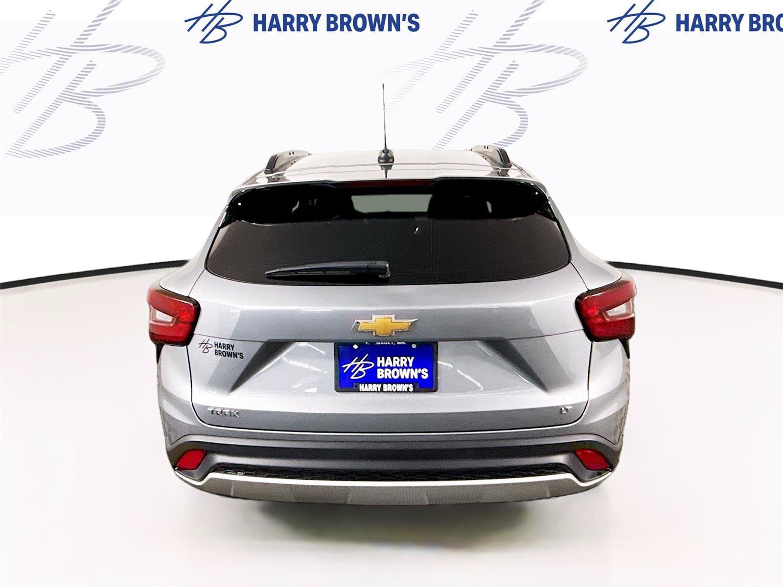 Used 2025 Chevrolet Trax LT FWD image 27