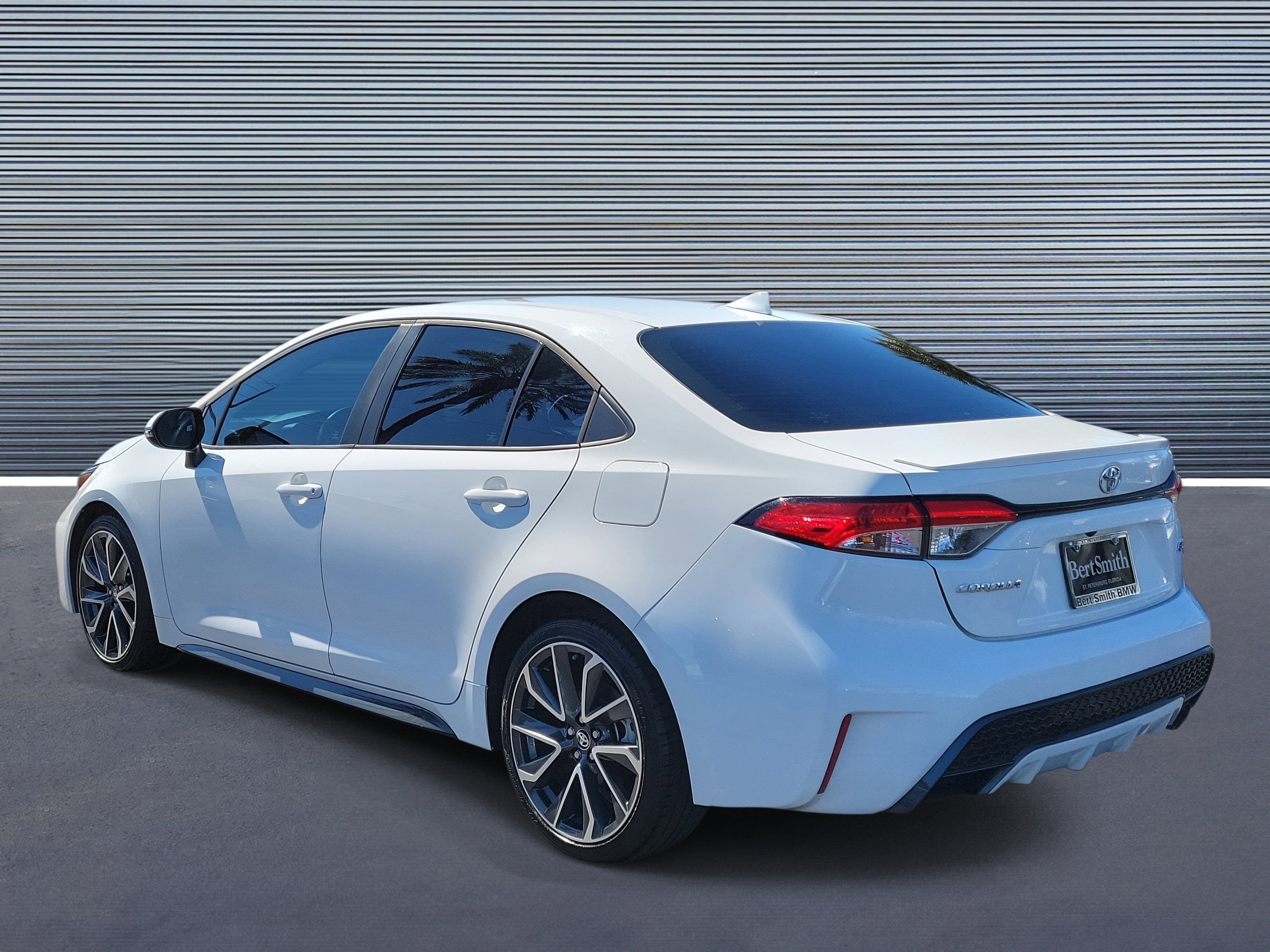 Used 2021 Toyota Corolla SE image 4