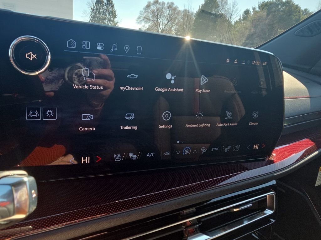 New 2026 Chevrolet Traverse RS w/ LPO, Floor Liner Package image 16