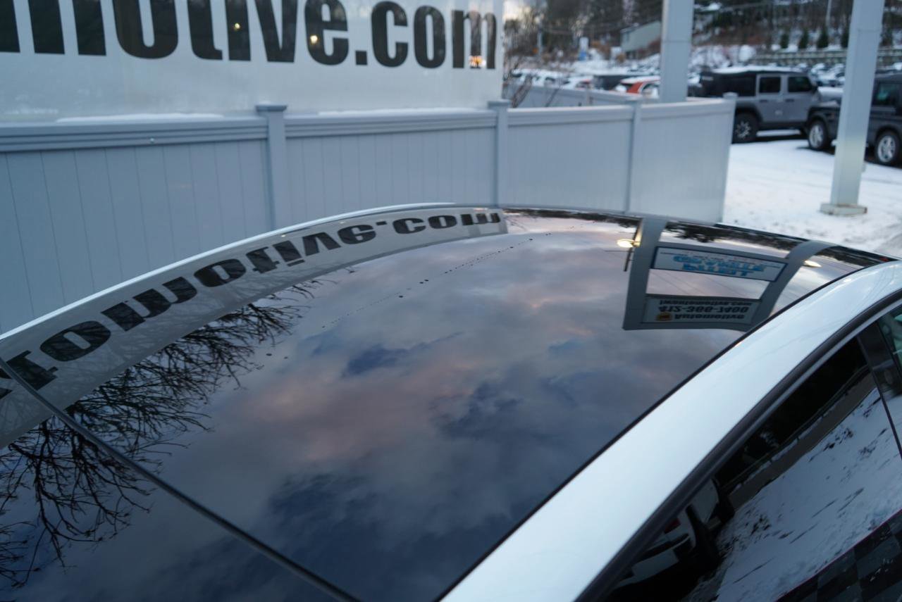 Used 2020 Tesla Model Y Performance image 7