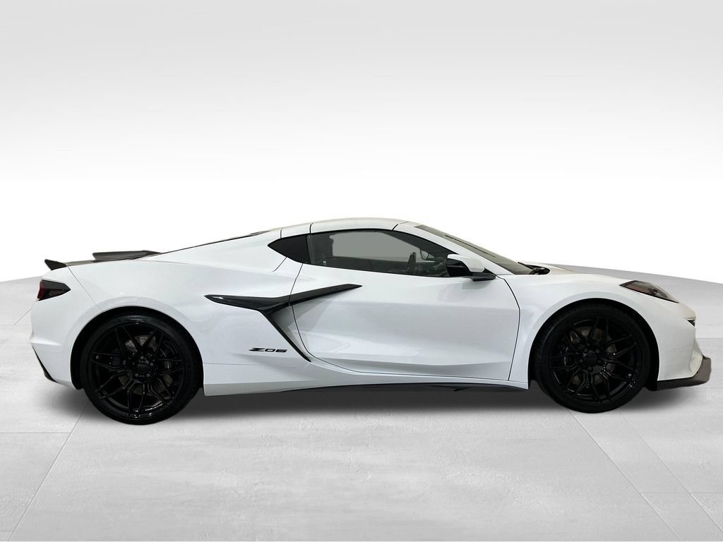 Used 2025 Chevrolet Corvette Z06 w/ Battery Protection Package RWD image 6