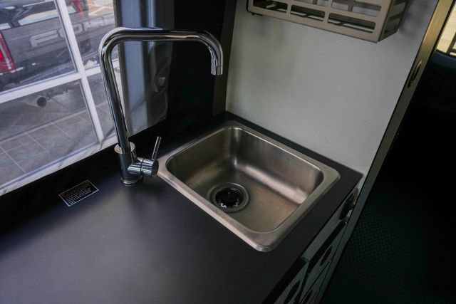 Used 2021 Mercedes-Benz Sprinter 2500 image 38