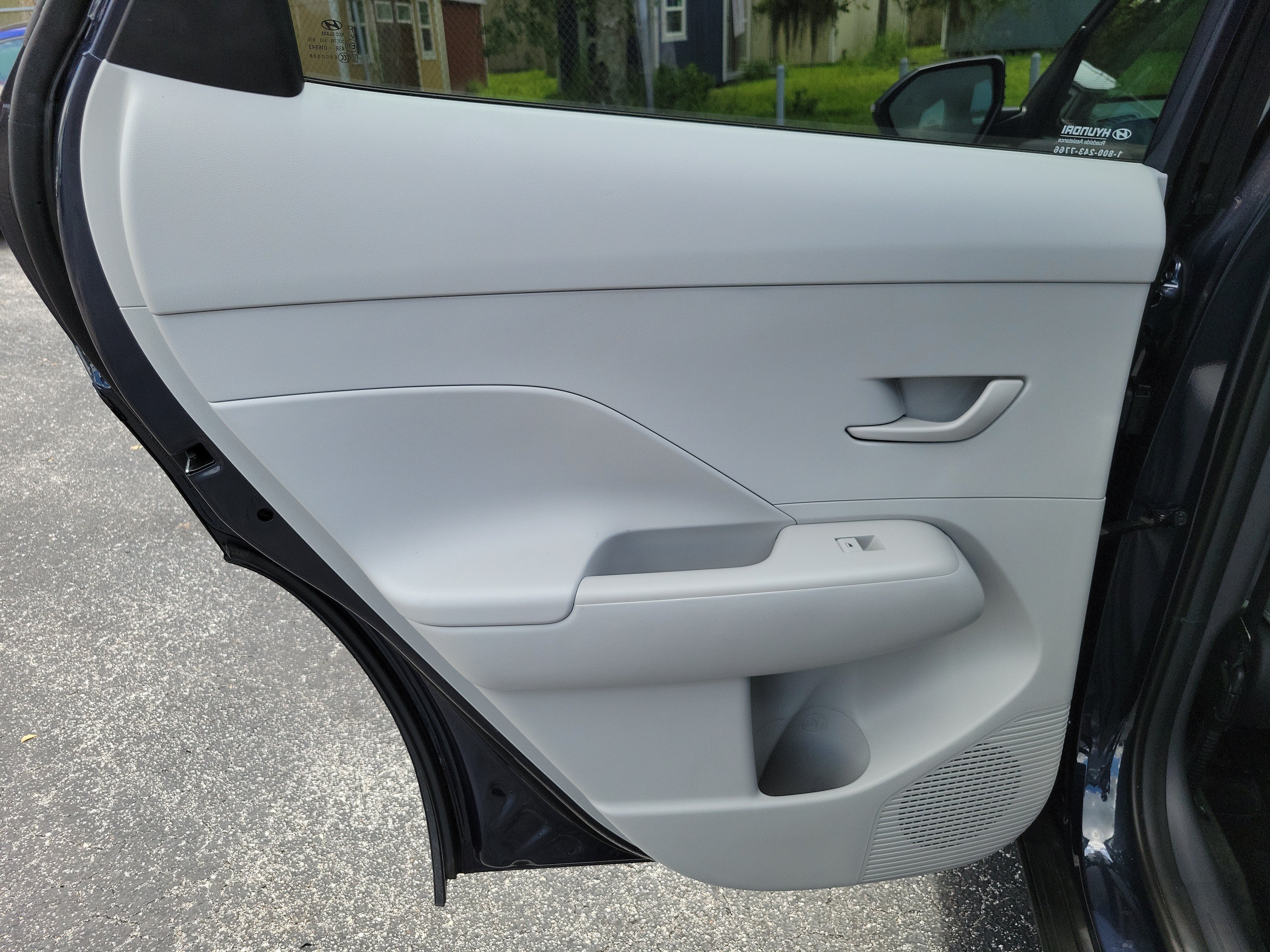 Used 2025 Hyundai Kona SEL FWD image 24