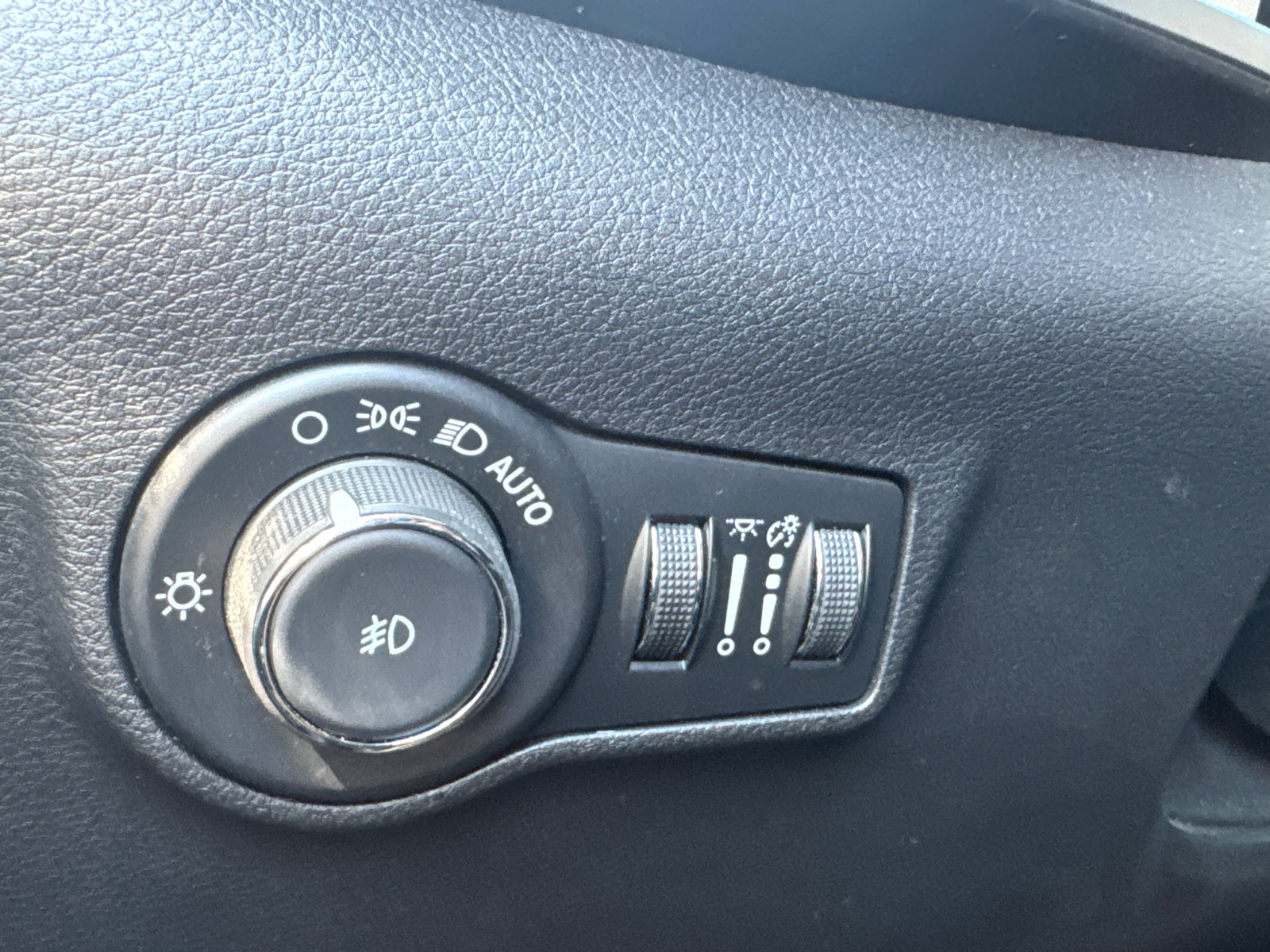 Used 2024 Jeep Compass Limited AWD/4WD image 35