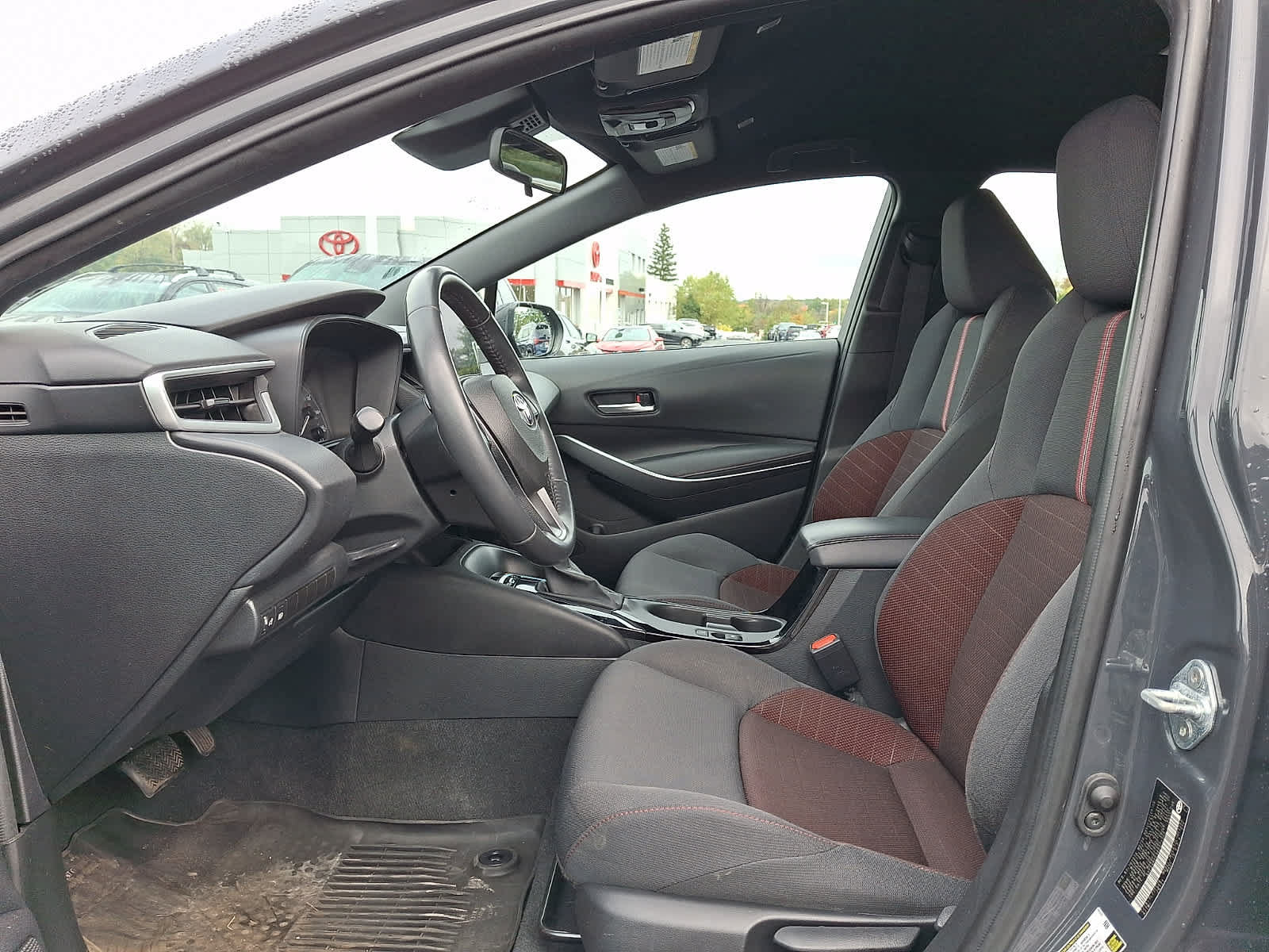 Used 2024 Toyota Corolla SE FWD image 16