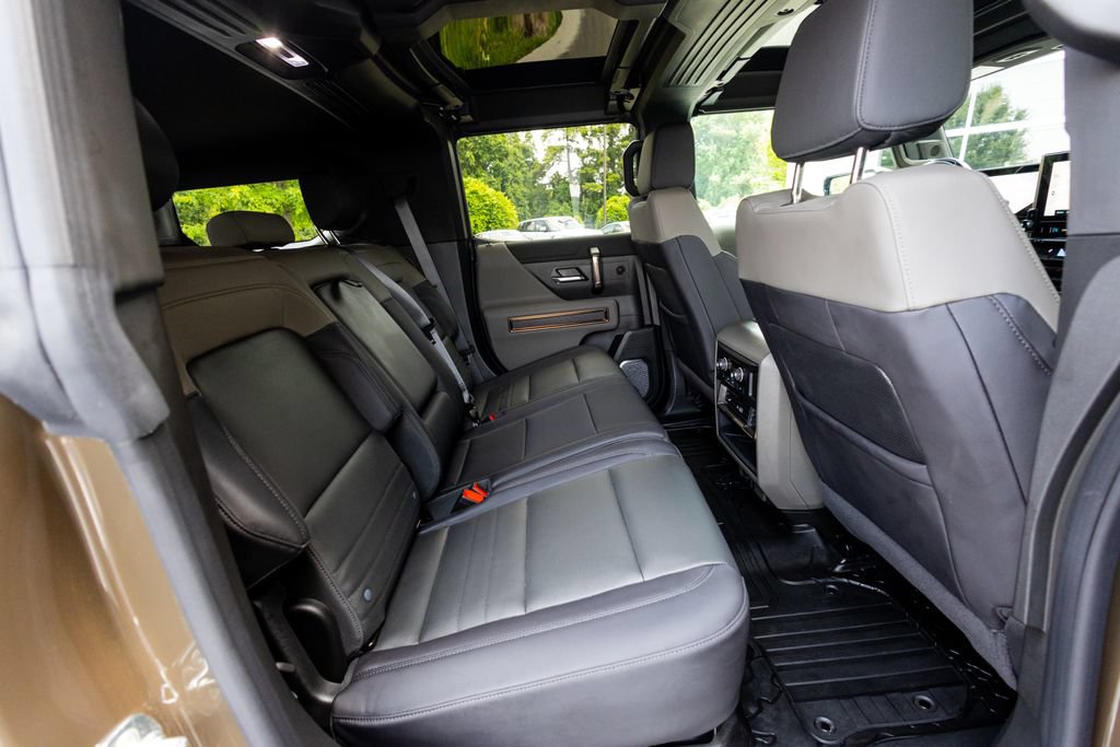 Used 2025 GMC Hummer EV 2X w/ Extreme Off-Road Package AWD/4WD image 54