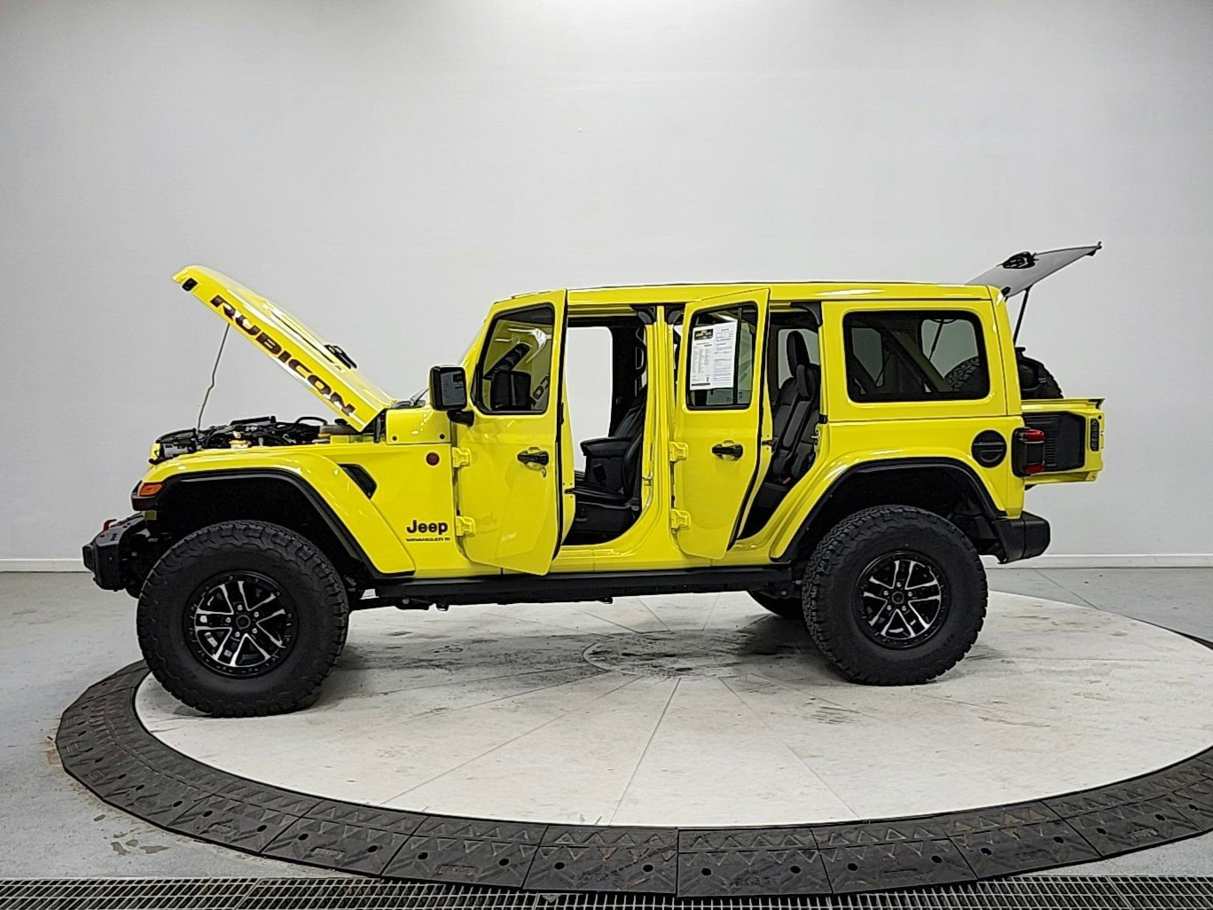 Used 2024 Jeep Wrangler Unlimited Rubicon image 12