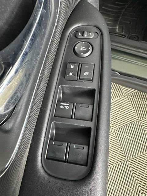 Used 2018 Honda HR-V EX image 24