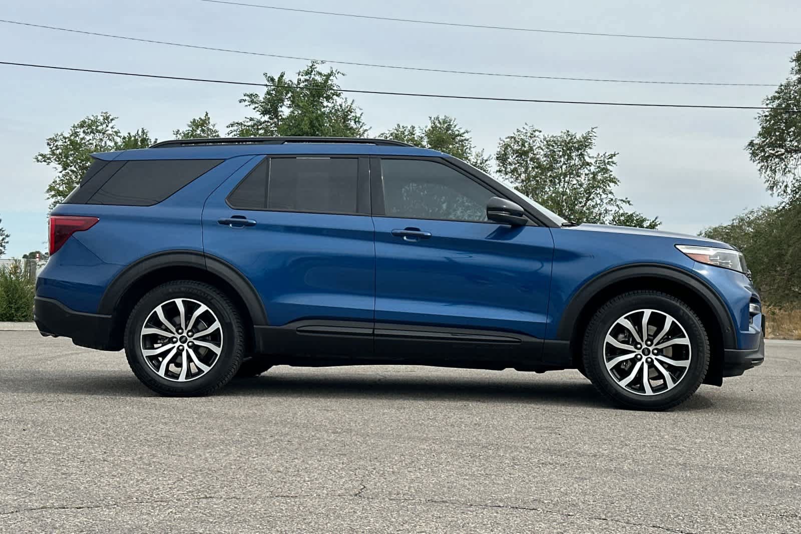 Used 2020 Ford Explorer ST w/ Premium Technology Package AWD/4WD image 8