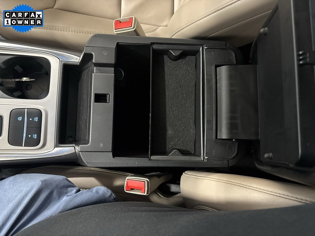 Used 2023 Ford Explorer XLT w/ Equipment Group 202A image 24