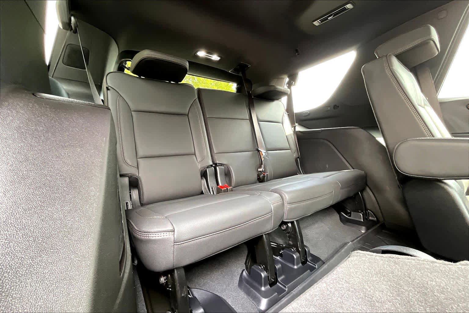Certified 2025 Chevrolet Tahoe High Country AWD/4WD image 27