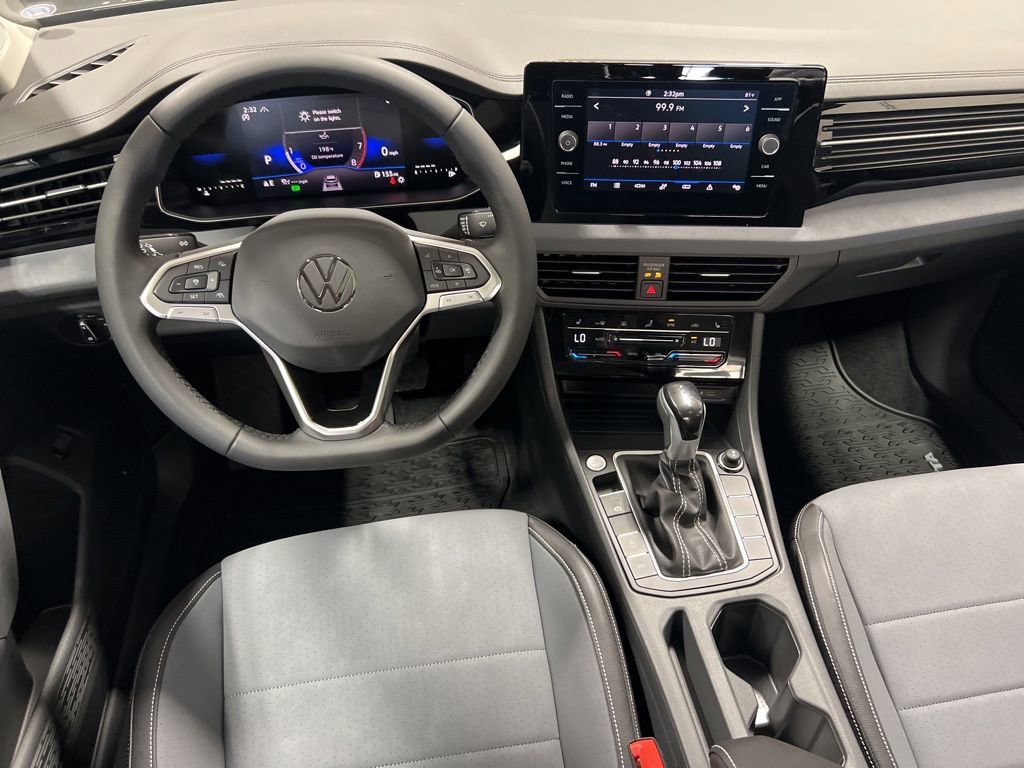 New 2025 Volkswagen Jetta SE image 12