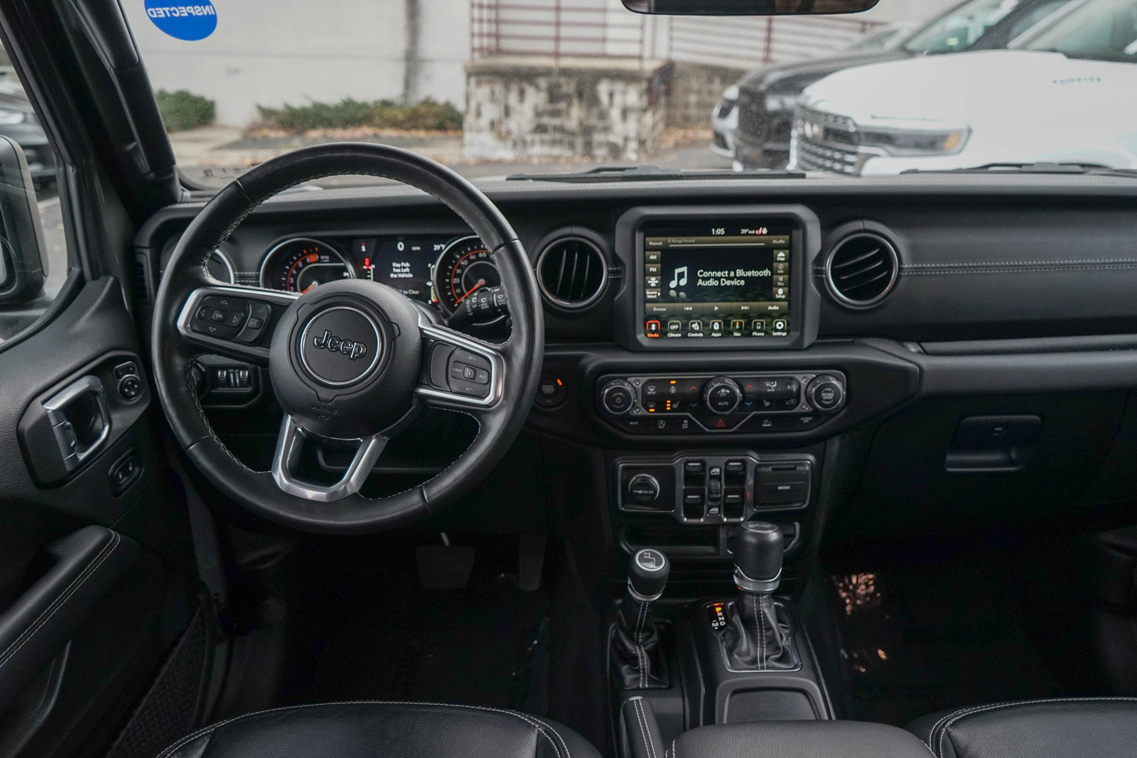 Used 2022 Jeep Wrangler Unlimited Sahara w/ Cold Weather Group image 12