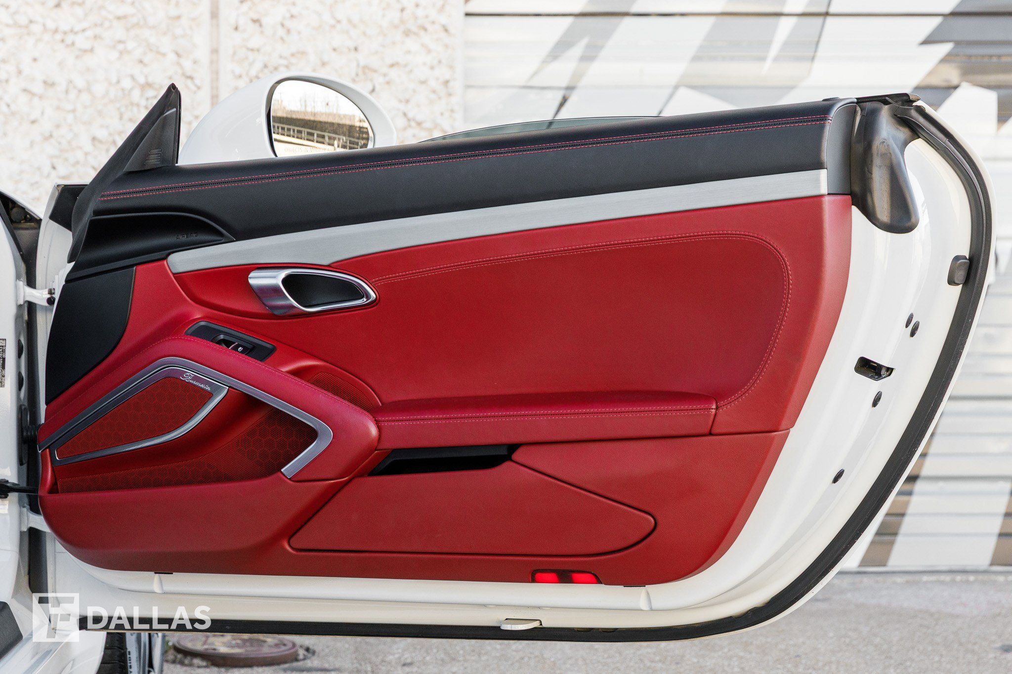 Used 2017 Porsche 911 Turbo S image 36