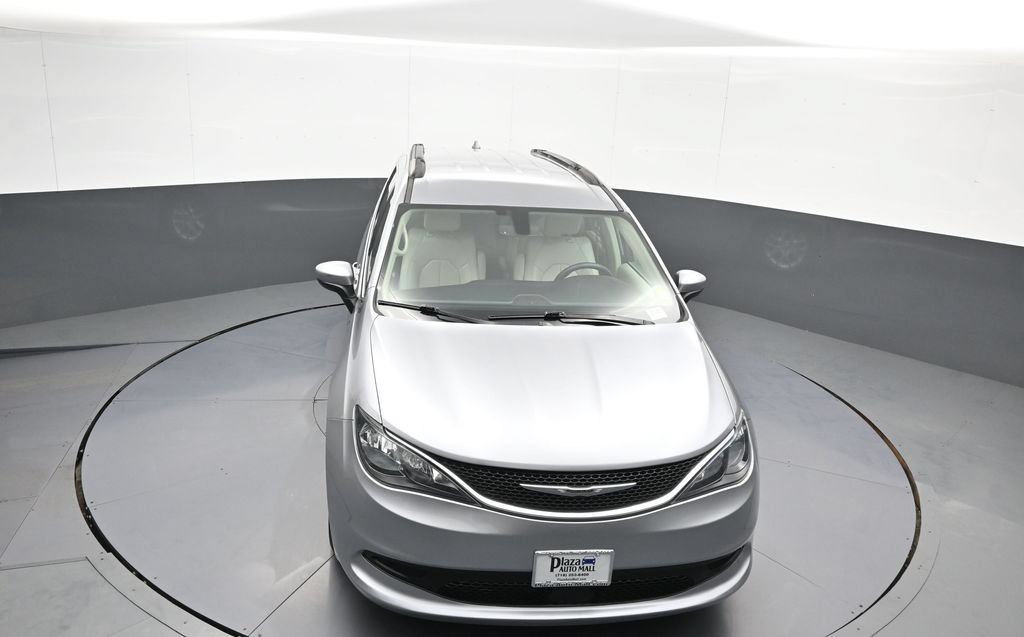 Used 2021 Chrysler Voyager Lxi FWD image 36