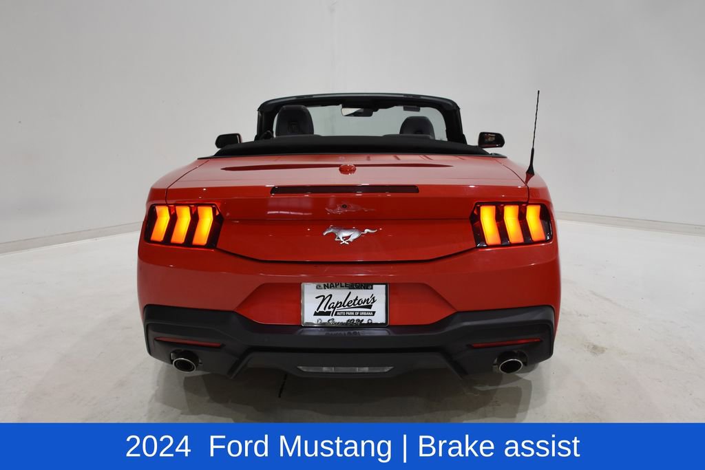 Used 2024 Ford Mustang Convertible image 10