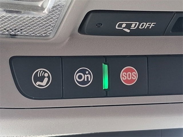 Used 2024 GMC Terrain SLT image 25