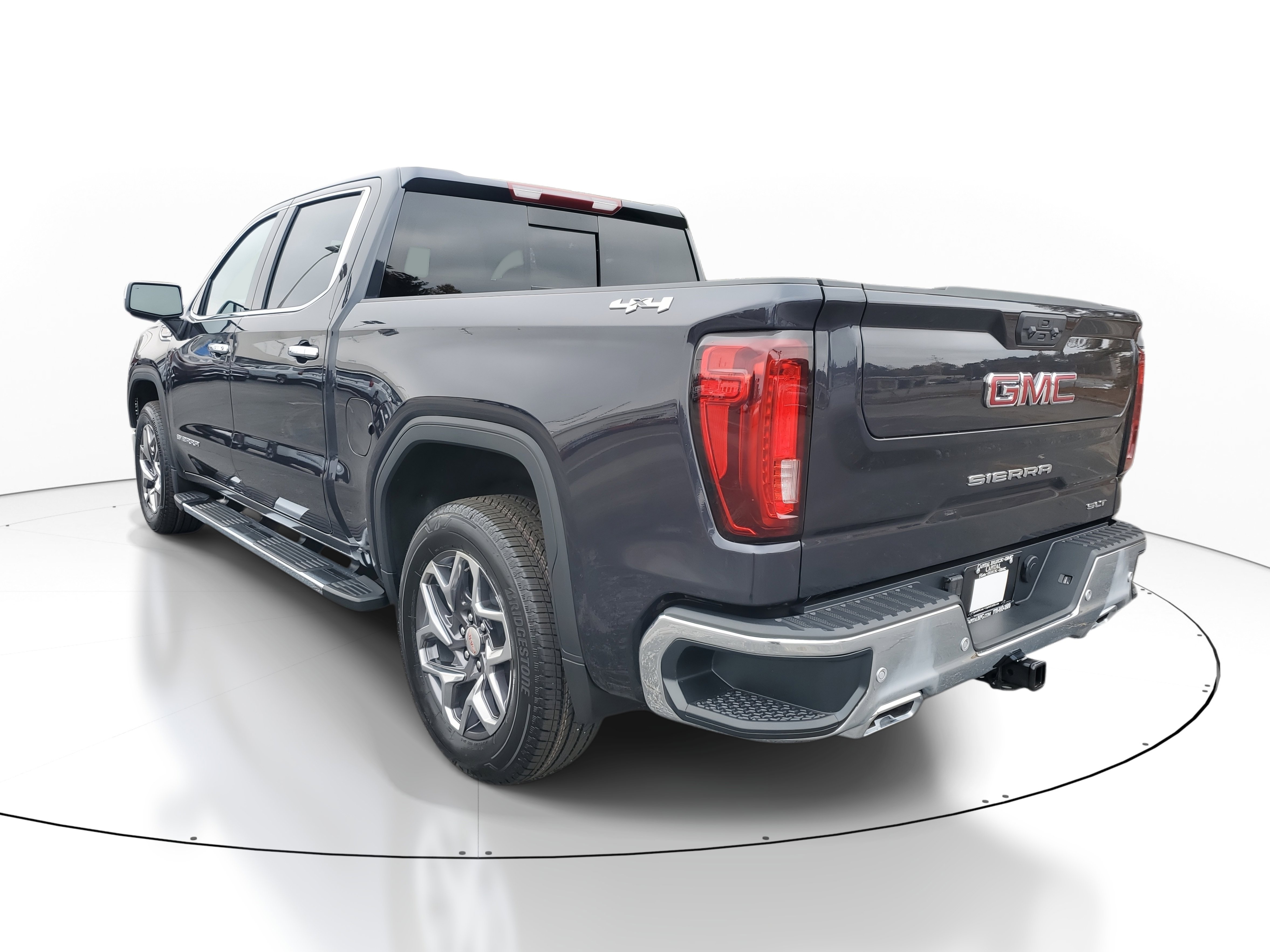 New 2026 GMC Sierra 1500 SLT image 4