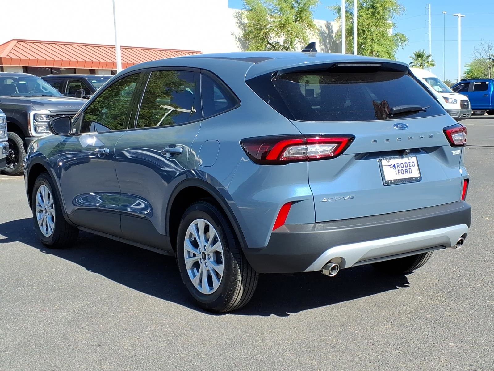 Used 2026 Ford Escape Active FWD image 3
