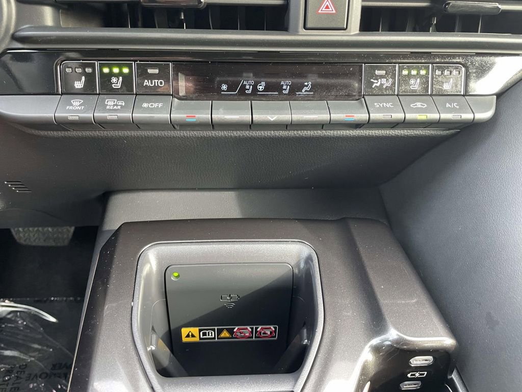 Used 2026 Toyota Crown XLE image 40