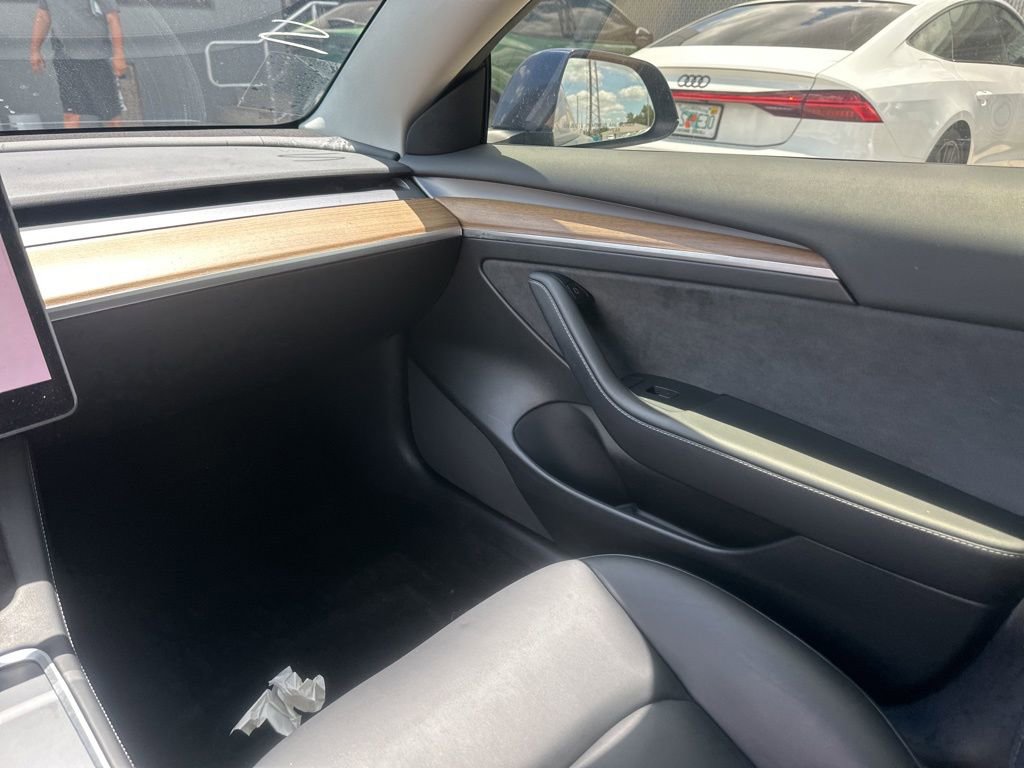 Used 2022 Tesla Model 3 Long Range AWD/4WD image 4