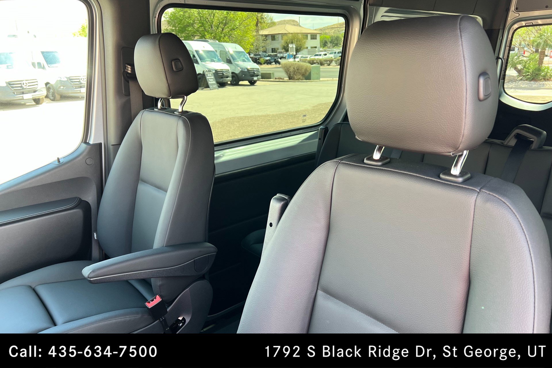 Used 2025 Mercedes-Benz Sprinter 2500 image 16