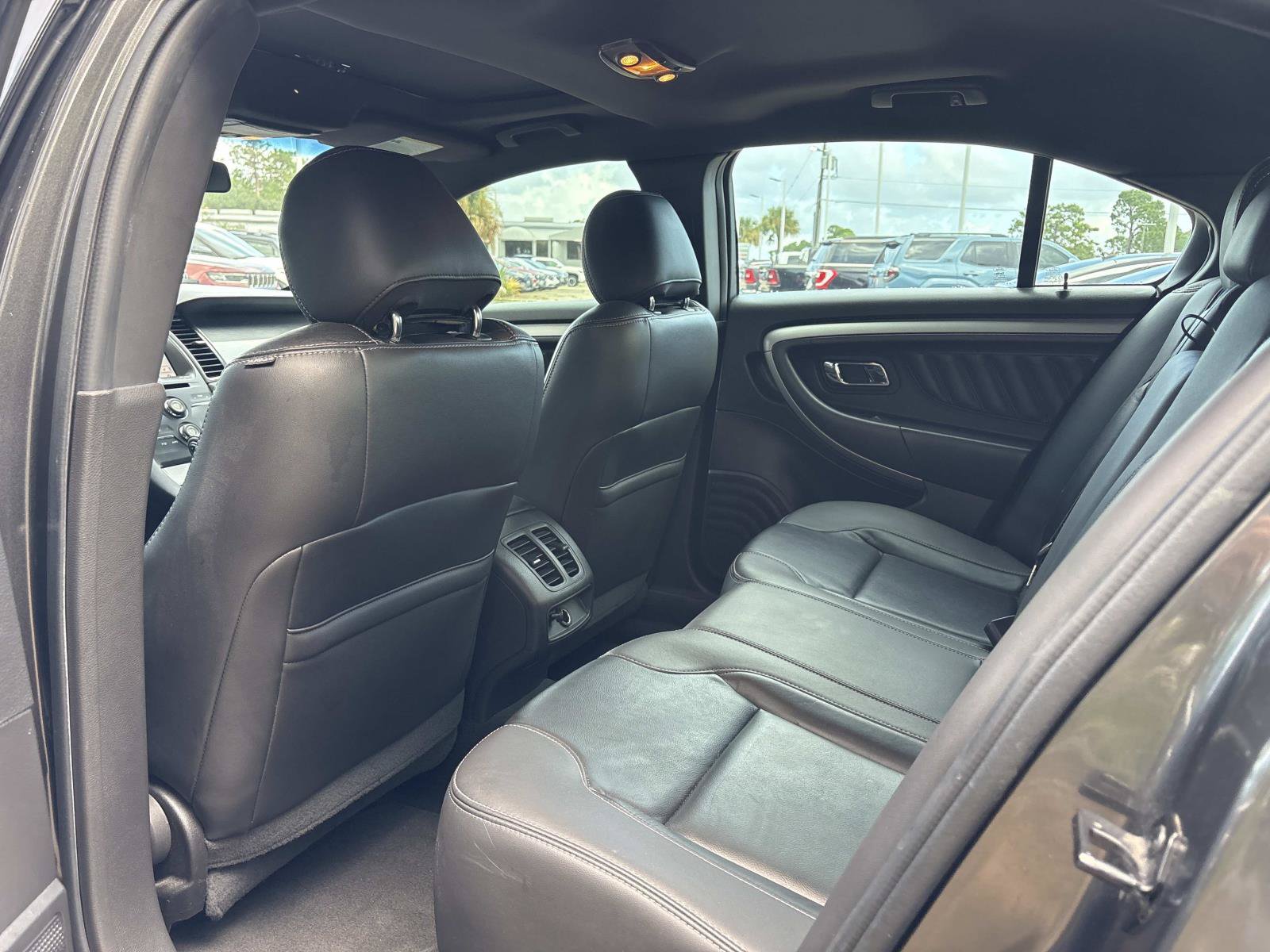 Used 2019 Ford Taurus SEL w/ Equipment Group 201A FWD image 15