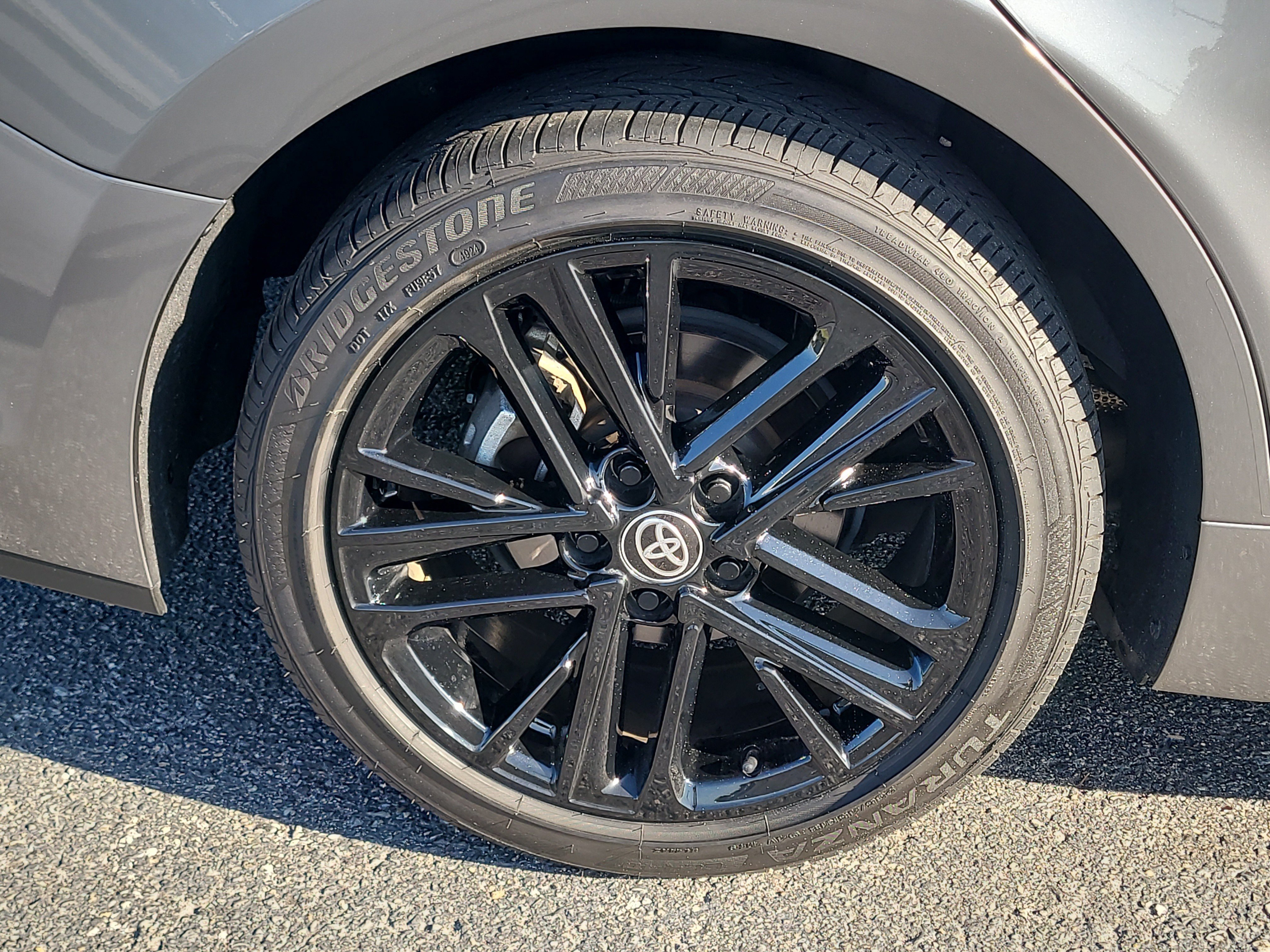 Certified 2025 Toyota Camry SE FWD image 9