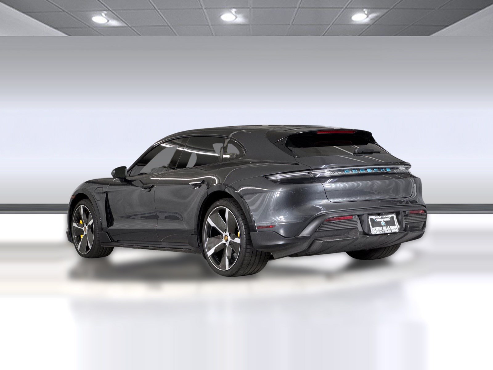 Used 2022 Porsche Taycan Turbo S AWD/4WD image 3