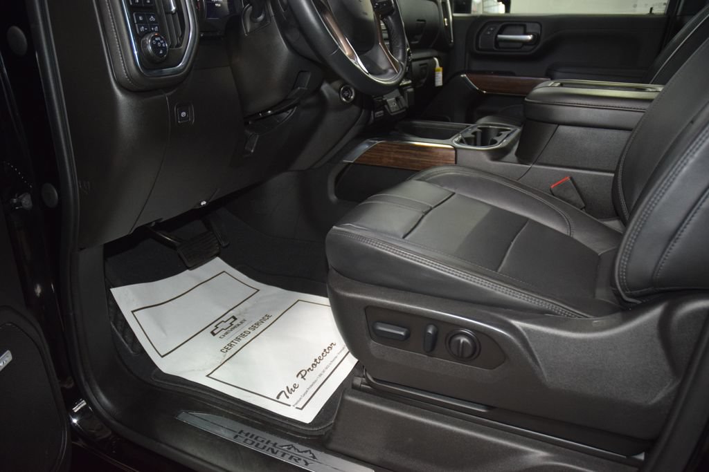 Used 2022 Chevrolet Silverado 2500 High Country w/ Z71 Off-Road Package AWD/4WD image 43