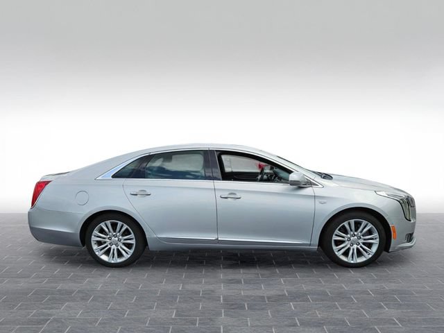 Used 2019 Cadillac XTS Luxury FWD image 4
