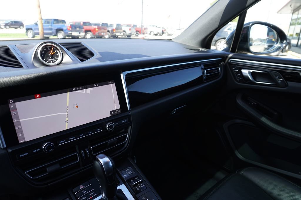 Used 2021 Porsche Macan image 21
