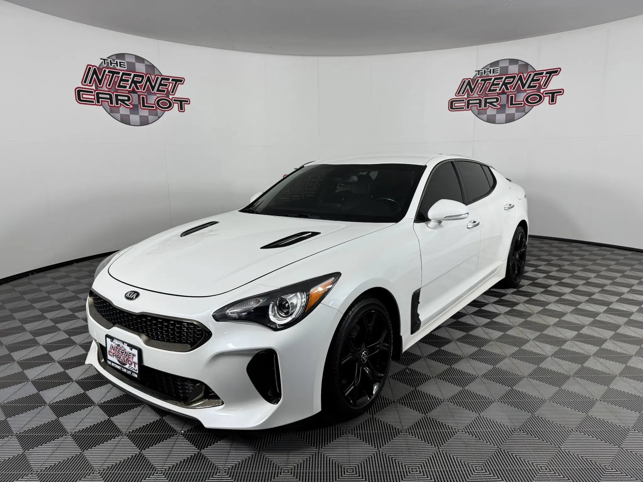 Used 2021 Kia Stinger GT-Line RWD image 3