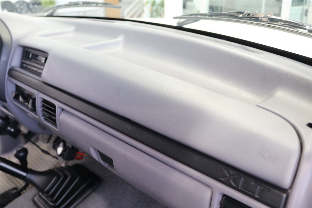 Used 1997 Ford F250 XLT image 87