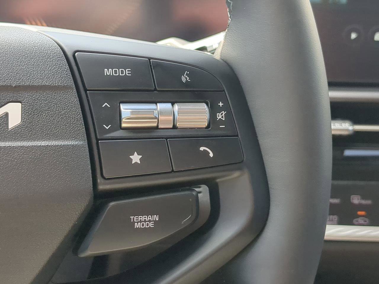 New 2026 Kia Sportage EX w/ EX Panorama Roof Package image 22