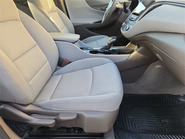 Used 2022 Chevrolet Malibu LT image 26
