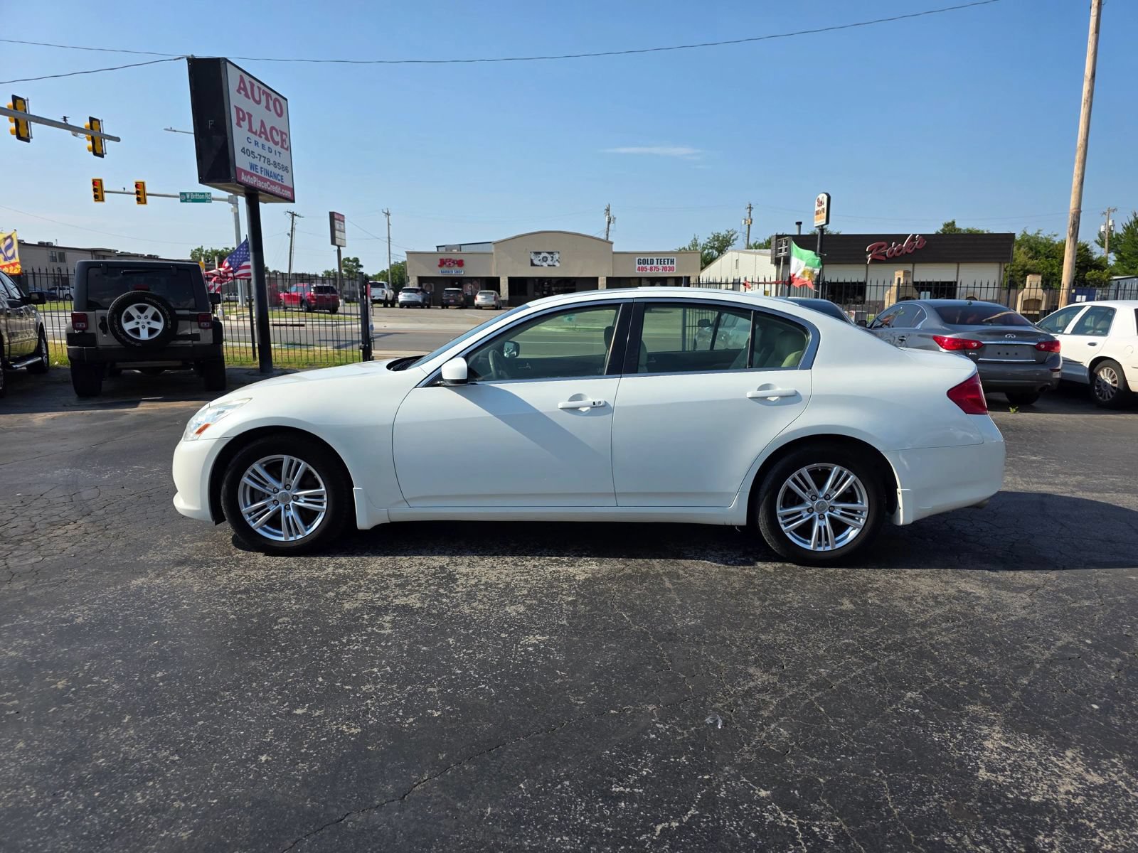 Used 2013 INFINITI G37 x Sedan w/ Premium Pkg AWD/4WD image 21