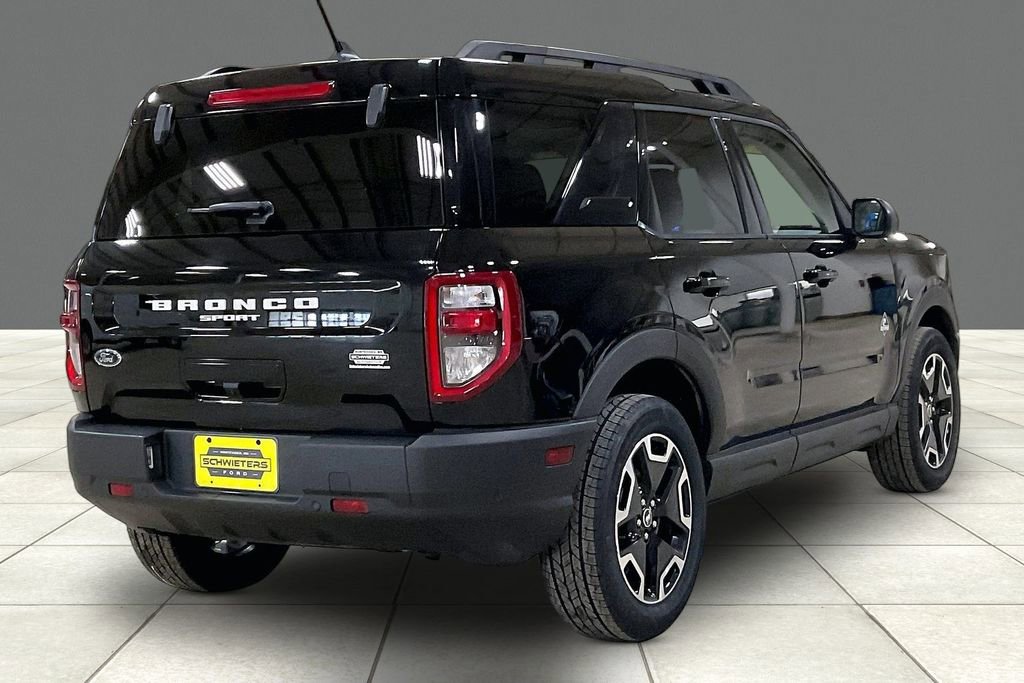 Certified 2024 Ford Bronco Sport Outer Banks w/ Tech Package AWD/4WD image 12