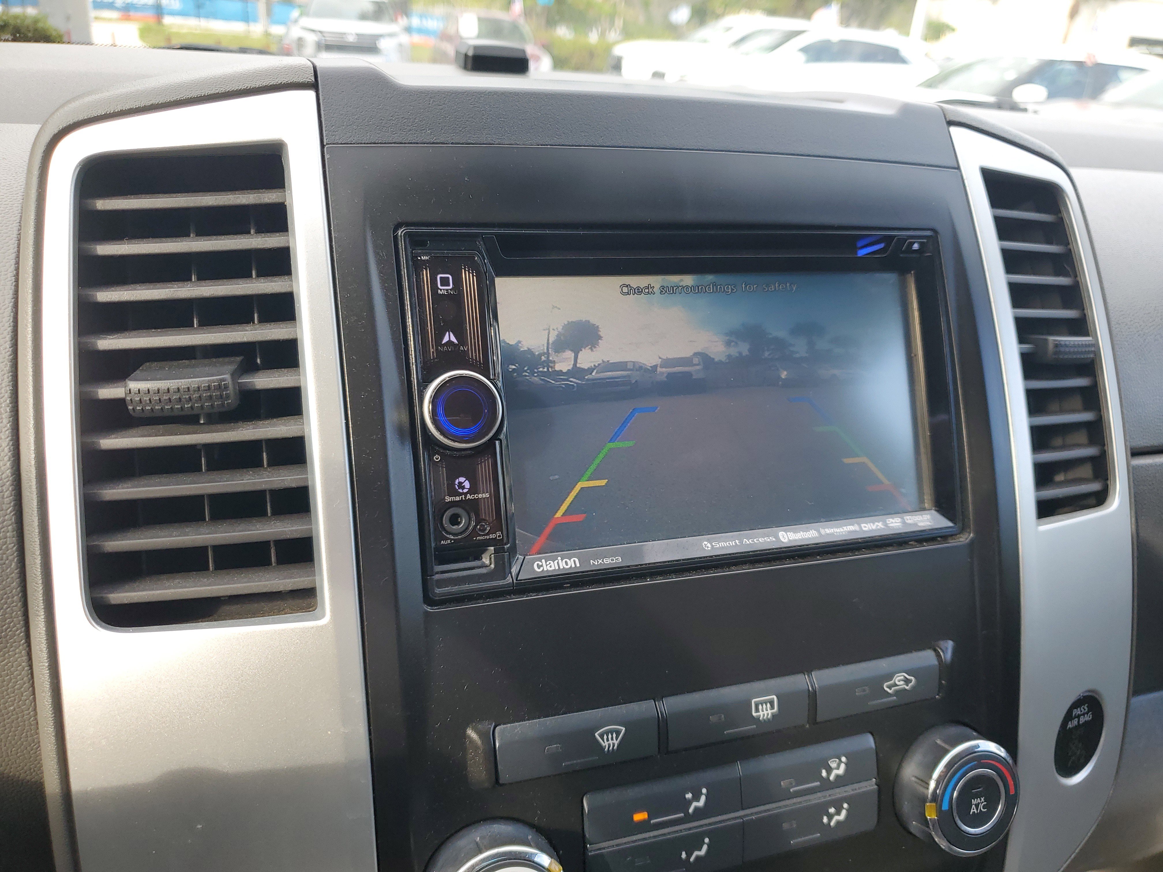 Used 2011 Nissan Frontier SV image 8