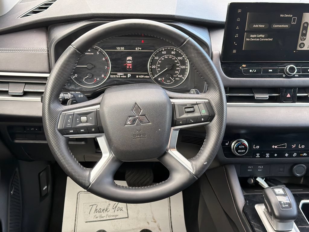 Used 2025 Mitsubishi Outlander SE FWD image 23